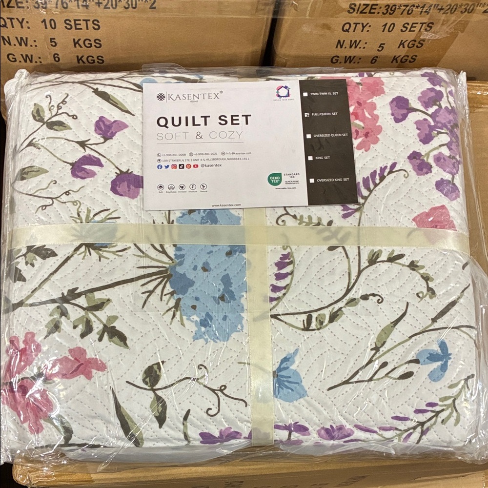 Queen Size Soft & Cozy Floral Quilt Set - White, Purple, Blue 2432-Q